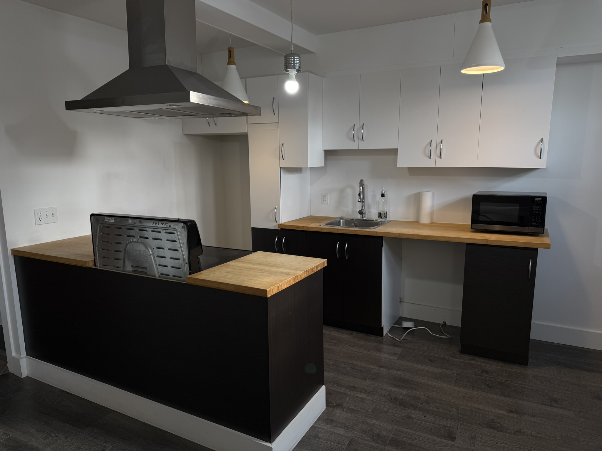 Kitchen after a wrap transformation